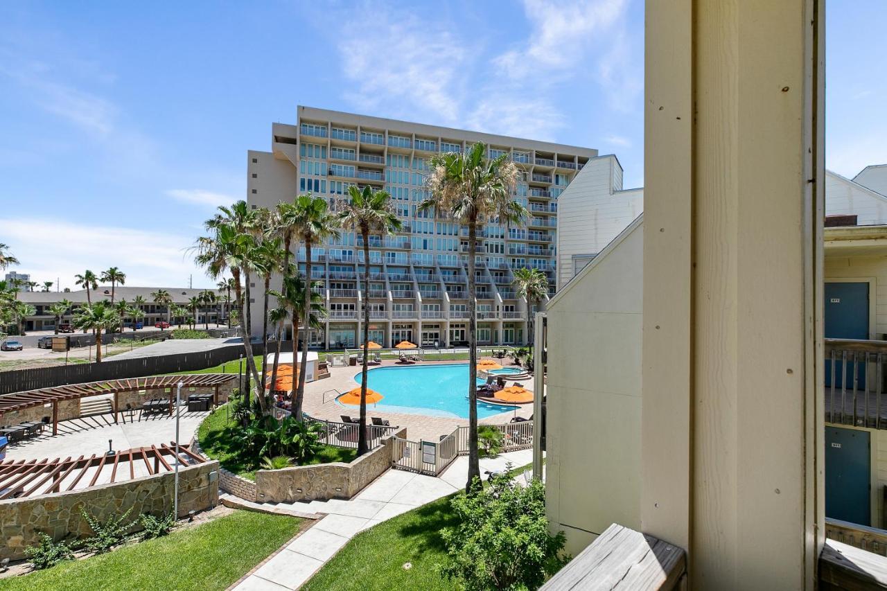 The Ocean Waves Are Calling! Relaxing Setting With Pool View In Beachfront Resort South Padre Island Exterior photo